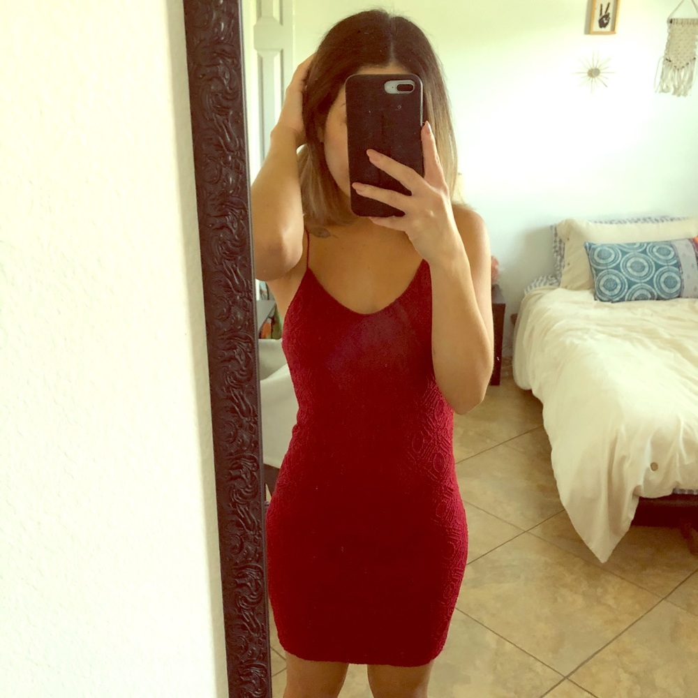 F21. Body fitting, detailed dress. NWT!